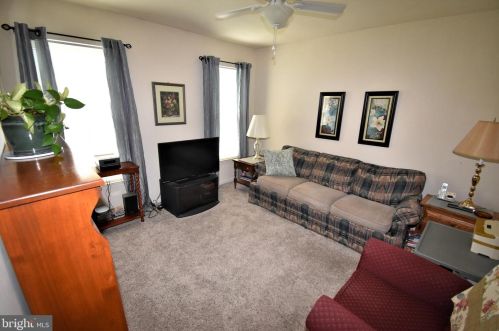 15 Middleton Dr, Lumberton Township NJ 08048-5054 exterior