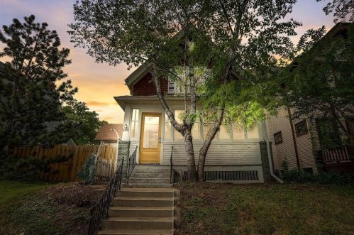 2408 Belleview Pl, Milwaukee, WI 53211-4107