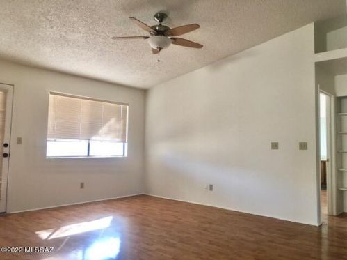 1833 Chardonnay Dr, Tucson AZ  85746-3224 exterior