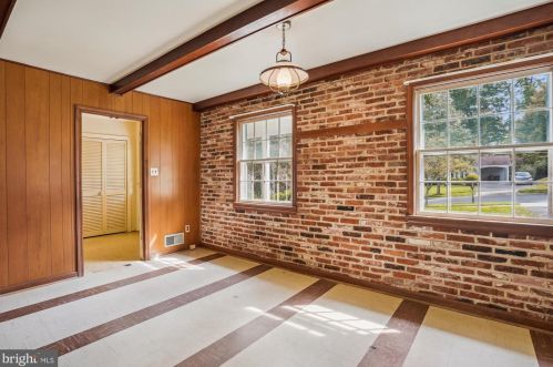 1391 Canterbury Way, Rockville MD 20854-6106 exterior