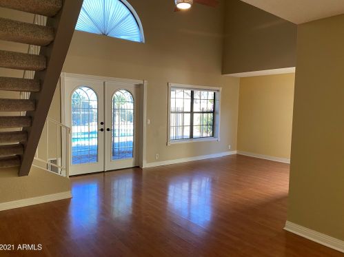 15814 38 Dr, Phoenix AZ 85053-3757 exterior