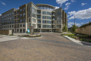 70 Briar Hollow Ln, Houston TX  77027-9314 exterior