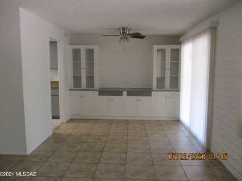 8119 Estes Ln, Tucson, AZ 85710-8516