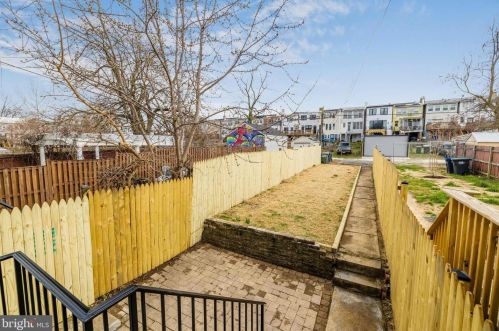 626 Hamilton St, Washington DC 20011-4030 exterior