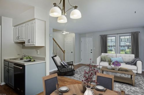 843 Belmont Dr, Hackettstown, NJ 07840-1674