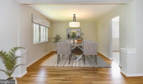 2879 Glenora Ln, Rockville MD 20850-3055 exterior