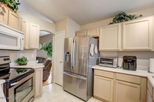 530 Bluefield Ave, Phoenix AZ 85032-1420 exterior