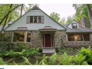 102 Anton Rd, Penn Wynne, PA 19096-1226