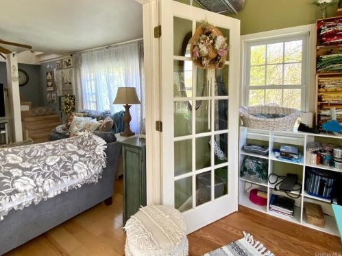 8 Casper Crk Rd, Poughkeepsie NY 12603-5004 exterior