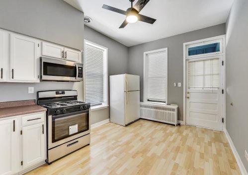 2501 Superior St, Chicago IL 60644-1326 exterior