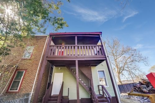 18 Straight St, Paterson NJ  07501-1024 exterior