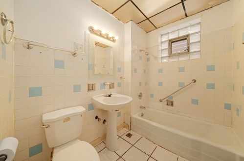 1017 Leclaire Ave, Chicago IL 60638-2136 exterior