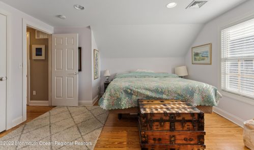 841 Main Ave, Point Pleasant Beach NJ  08742-5355 exterior