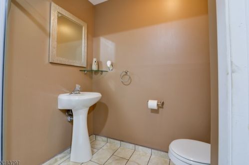 938 Homestead Dr, Fredon NJ  07860-4612 exterior