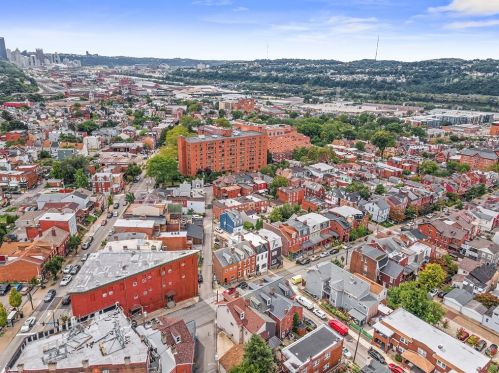 373 Main St, Pittsburgh PA  15201-1153 exterior