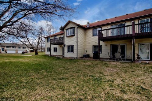 4326 Evergreen Dr, Saint Paul MN 55127-3685 exterior