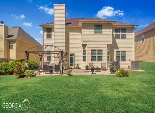 3968 Margaux Dr, Atlanta GA exterior