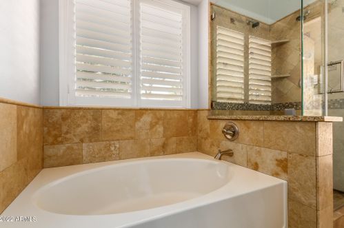 21824 44th Pl, Phoenix AZ 85050-6935 exterior