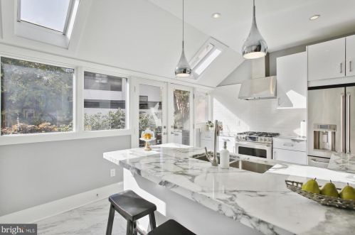 2208 Q St, Washington DC 20001-1955 exterior