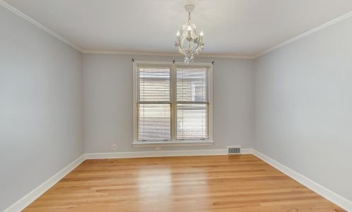 6712 Devon Ave, Chicago IL 60646-3703 exterior