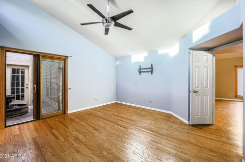 10843 11th St, Phoenix AZ 85020-5836 exterior