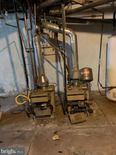 114 49 St, Philadelphia PA 19143-4411 exterior