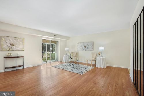 3510 Forest Edge Dr, Silver Spring, MD 20906-1538