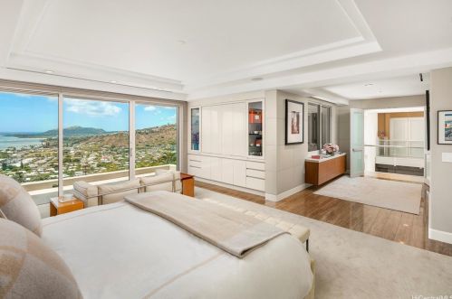 360 Puuikena Dr, Honolulu HI 96821-0025 exterior