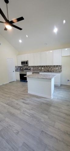 867 Palmdate, Montgomery TX  77316-2961 exterior