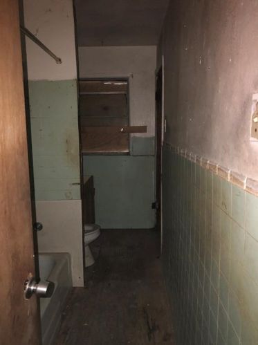 831 Mercury Dr, Atlanta GA 30331-0033 exterior