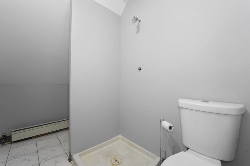 5638 Tripp Ave, Chicago IL 60629-4844 exterior