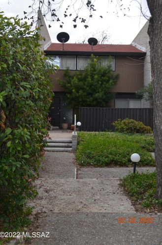 5701 Glenn St, Tucson AZ 85716-2236 exterior