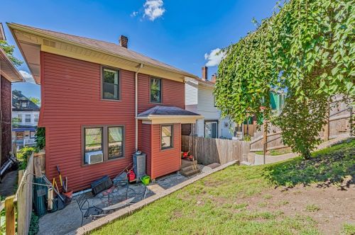 843 Florence Ave, Pittsburgh PA 15202-2720 exterior