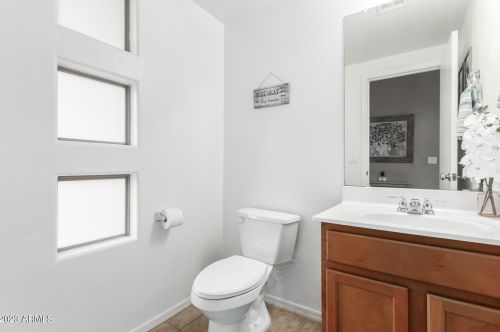 5009 6th St, Phoenix AZ  85012-1503 exterior