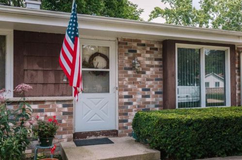 3901 Tupelo St, Milwaukee, WI 53209-1965