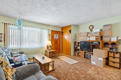 4059 Troy Ave, Milwaukee WI 53235-4825 exterior