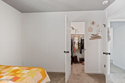 2524 Beryl Ave, Phoenix AZ  85028-3715 exterior