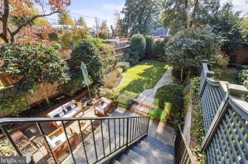 3324 Reservoir Rd, Washington DC  20007-2311 exterior