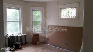 90 Montebello Rd, Boston MA  02130 exterior