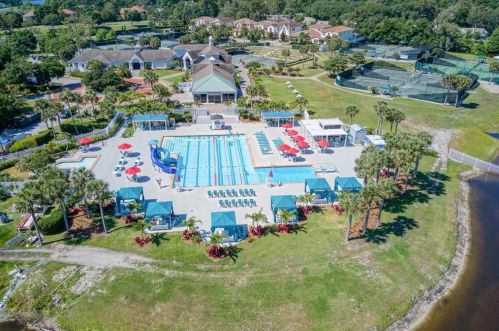 1576 Farrindon Cir, Lake Mary FL  32746-4361 exterior