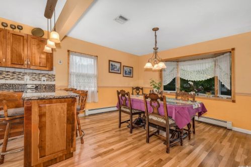 25 Dawson St, Huntington Station NY 11746-4021 exterior