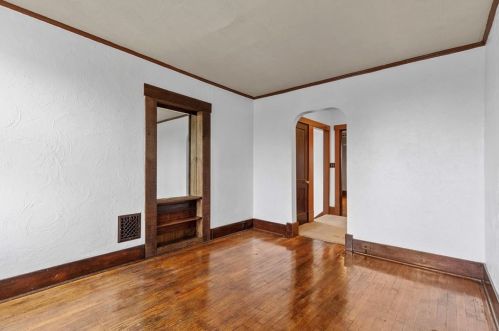 10 Amherst Ave, Pittsburgh PA 15229-1536 exterior