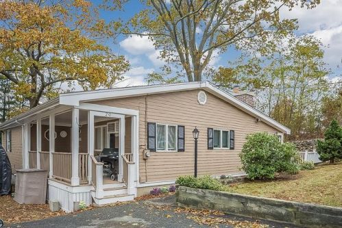 20 Garfield Ave, Danvers, MA 01923-3408