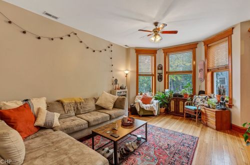 2309 Oakley Ave, Chicago IL 60645-5417 exterior