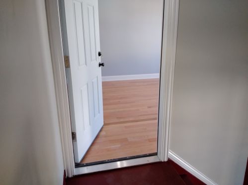 5706 Damen Ave, Chicago, IL 60636-1506