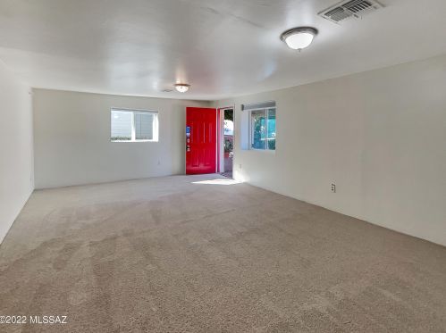 820 32nd St, Tucson AZ  85713-3615 exterior