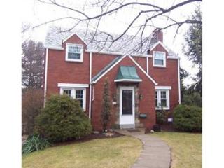 423 Carnegie Dr, Pittsburgh, PA 15243-2041