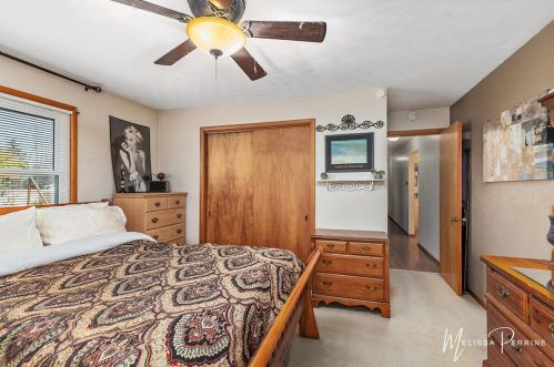 1355 60 St, Grand Rapids MI 49512-9611 exterior