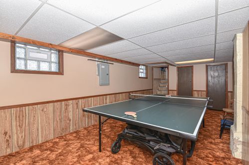 3825 84, Milwaukee WI 53228-1705 exterior