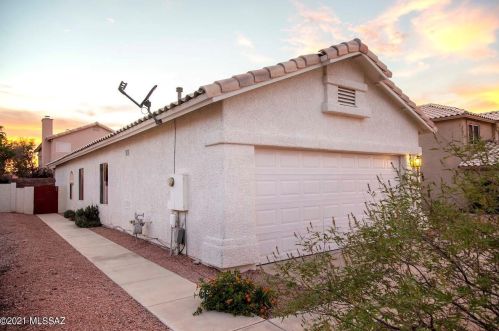 112 London Station Rd, Tucson AZ  85748-2109 exterior